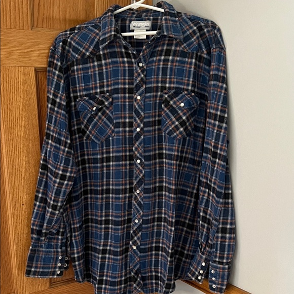 Wrangler Rancher Cotton Flannel Men's Navy and Orange Plaid Snap Down Shirt - Picture 1 of 5